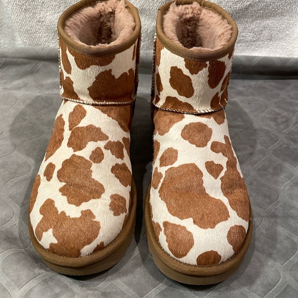 UGG Boots Women's Classic Mini Cow Print Calf Upper Size 10